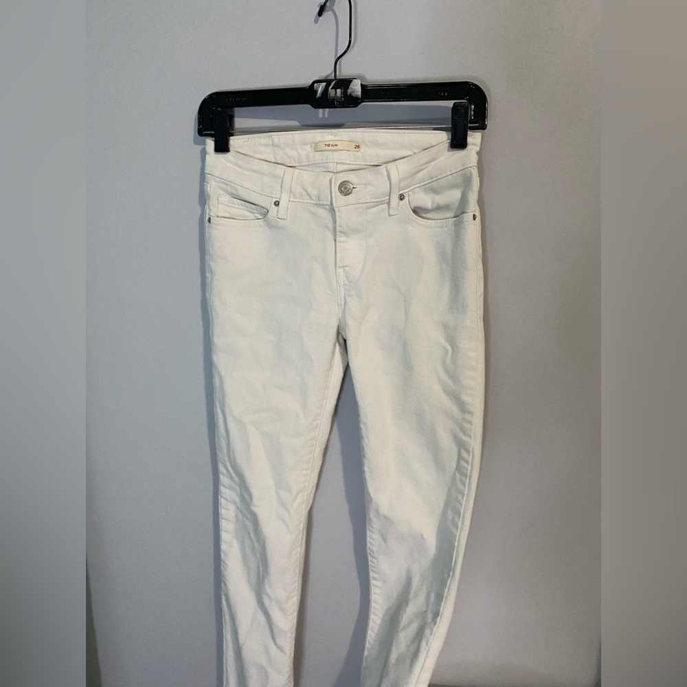 Levi’s slim fit jeans size 26